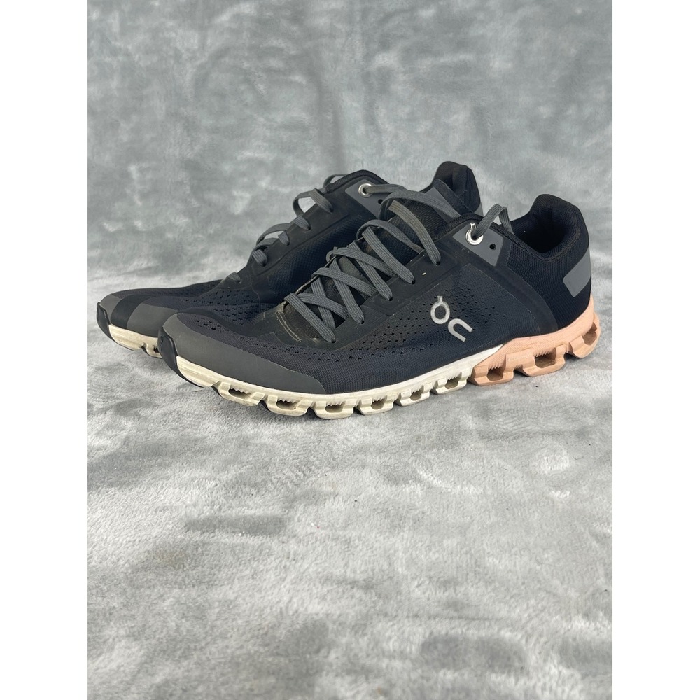 On Cloudflyer Running Shoes Womens 8.5 Black Peach Good Helion CloudTec 35.99234